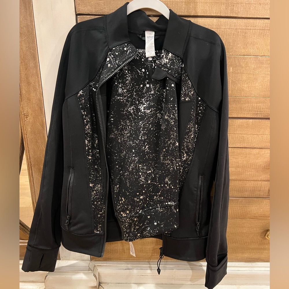 Ivivva jacket Size 12+ leggings size 12